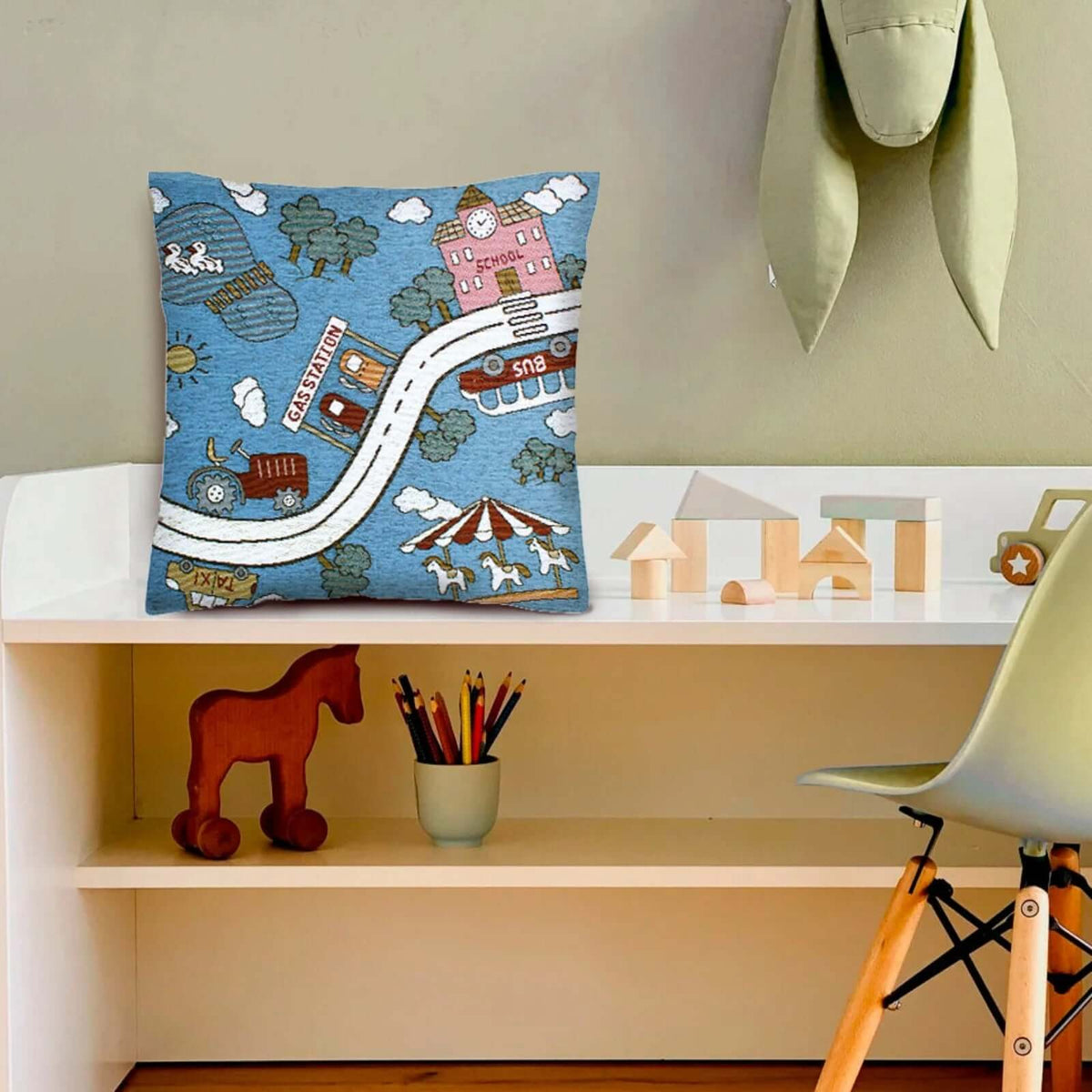 COPPIA CUSCINI ARREDO JACQUARD SFODERABILI PISTA decorativi per la casa, design colorato e moderno.
