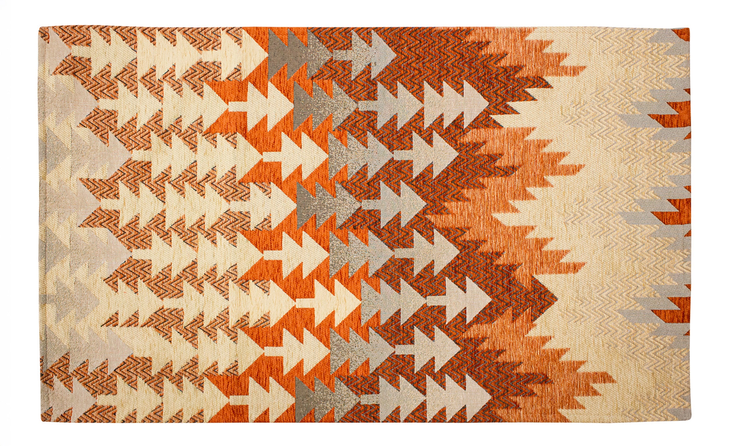 Rug with a modern geometric arrow pattern in warm colors, featuring shades of orange, grey, and cream, 115x175 cm.